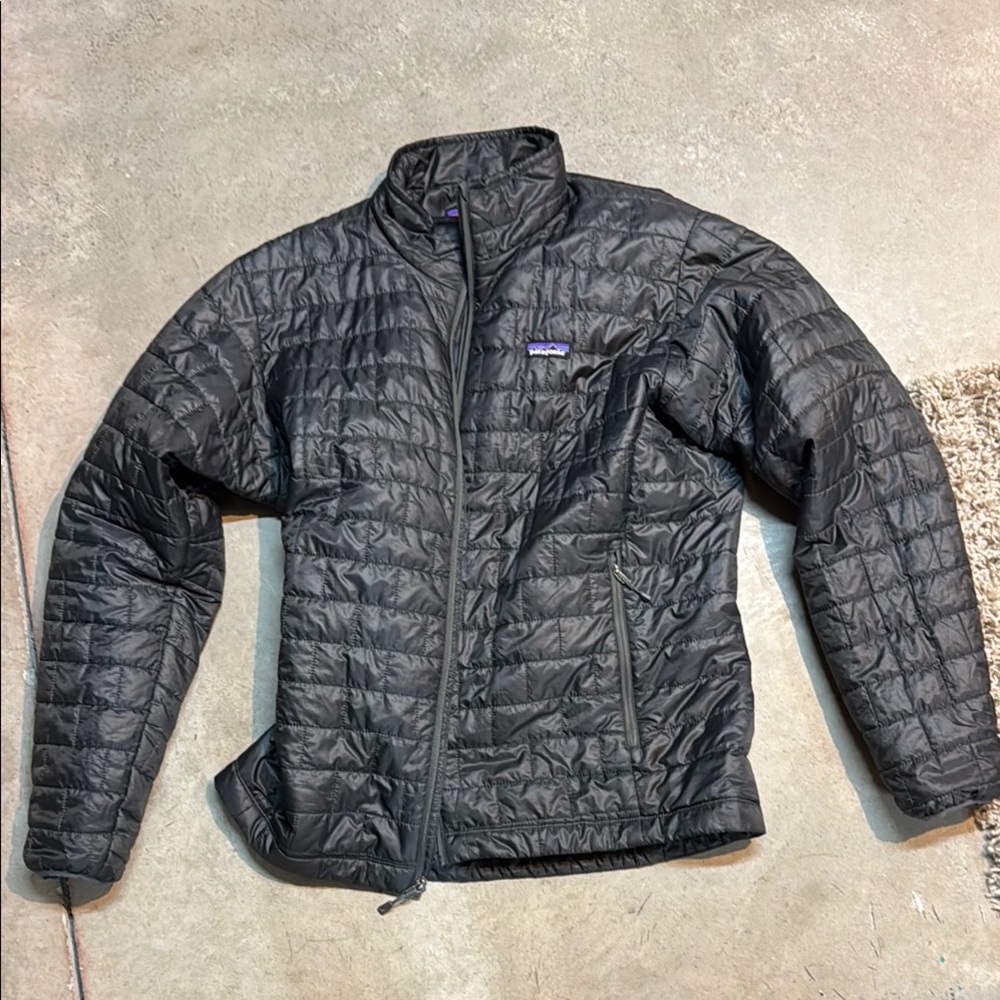 Patagonia Classic Black Windbreaker - Picture 3 of 3